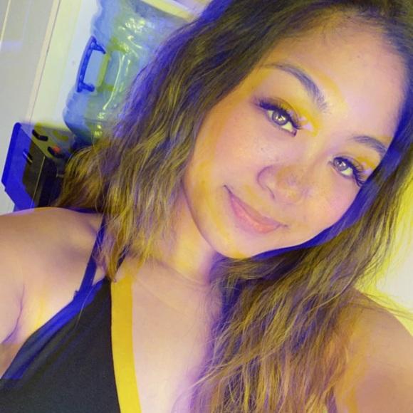 Meet your Posher, Criselle - Picture 1 of 1